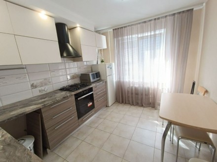 Продам 4-к квартиру в районе Варуса, Фрунзенский-2. Днепр. фото 1 Продам 4-к квартиру в районе Варуса, Фрунзенский-2. Днепр. фото 1