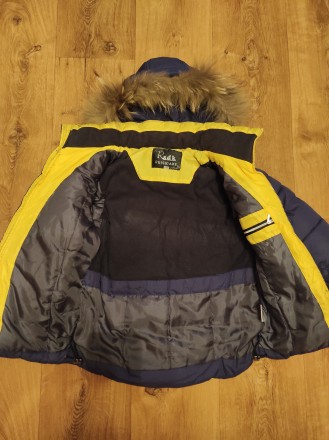 Детские тёплые курточки на зиму с капюшоном б/у в хорошем состоянии. Очень тёплы. . фото 4