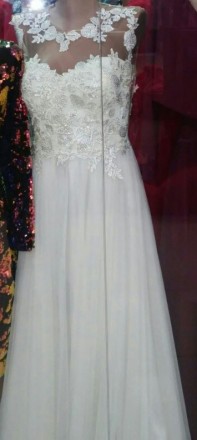 Платье для Королевы!!!

 Свадебное Выпускное

Пр-во Италия

Кружево 3-D 
. . фото 2