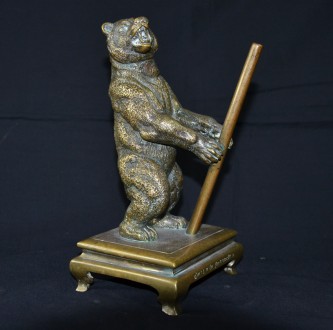 Статуэтка "Медведь".
Бронза.
Первая половина 19-го века.
Высота: 22. . фото 2