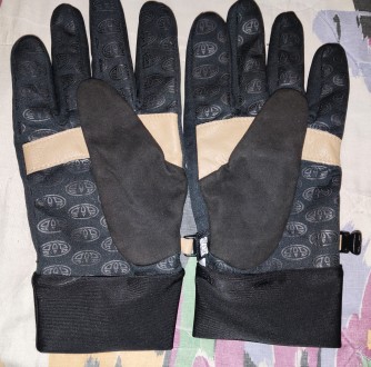Спортивные, демисезонные перчатки Animale, без утеплителя, ширина-10см, ллина-23. . фото 3