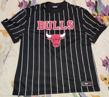 Баскетбольная футболка Primark NBA Chicago Bulls, размер L-XL, длина-70см, под м. . фото 3