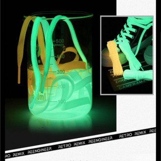 Неонові шнурки для взуття, що світяться в темряві вночі
без батарейок підзаряджа. . фото 3