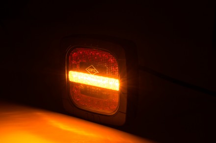 Автомобильный фонарь задний 3-х функциональный (стоп,поворот,габарит). . фото 5