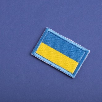 Тканинний шеврон, виготовлений як національний прапор України. По краю прошитий . . фото 10