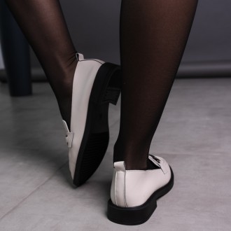 Женские туфли бежевые Katie 3583
Туфли женские выполнены из искусственной кожи. . . фото 4