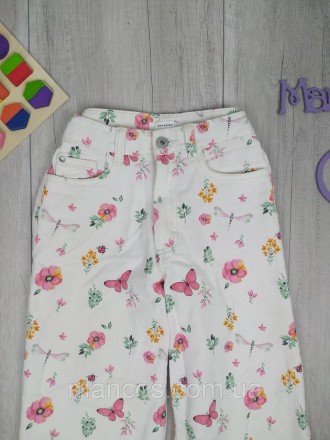 Широкие джинсы для девочки Reserved белые с цветочным принтом
Состояние: б/у, в . . фото 3