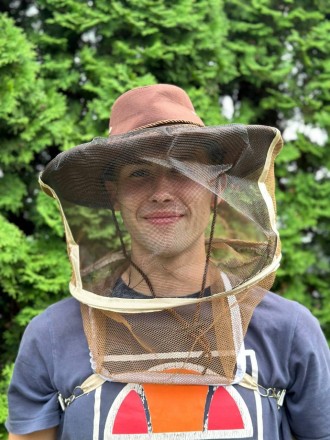 Ковбойская шляпа для пчеловода с защитной сеткой по кругу и фиксирующими подтяжк. . фото 4