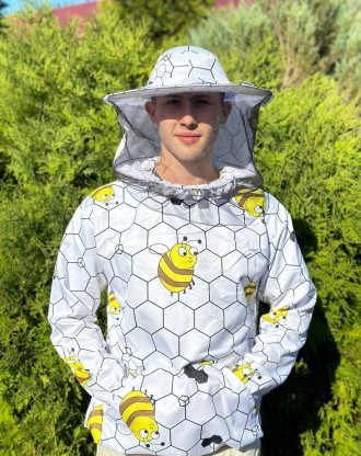 Куртка пчеловода «Пчелки на сотах» с маской предназначена для защиты. . фото 3
