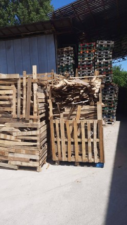 Дрова обрізки з під ремонту піддону. Киев. фото 1 Дрова обрізки з під ремонту піддону. Киев. фото 1