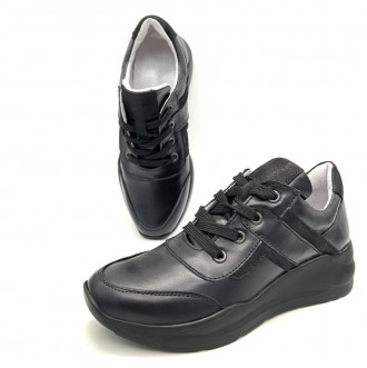 Стильные черные кожаные кроссовки на толстой подошве. 
Они покоряют своим дизайн. . фото 2