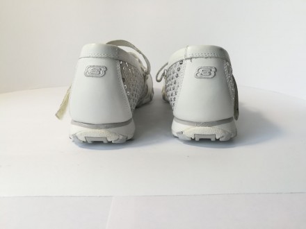 Белые туфли с серебристыми пайетками, натуральная кожа, вставка тканевая, длинна. . фото 4
