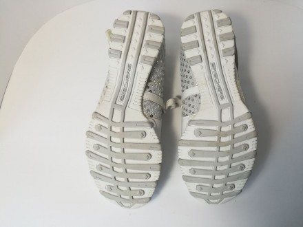 Белые туфли с серебристыми пайетками, натуральная кожа, вставка тканевая, длинна. . фото 5