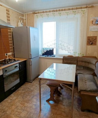 Продам 4-к квартиру (85м2) на ж/м Фрунзенский, Шолохова. Днепр. фото 1 Продам 4-к квартиру (85м2) на ж/м Фрунзенский, Шолохова. Днепр. фото 1
