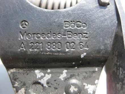 
Предохранительный крюк капотаA2218800264 Применяется:Mercedes Benz S-class (w22. . фото 4