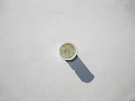 
Пластиковый буфер - цилиндр на планкеглухой форточки задней двериA2197350086 Пр. . фото 3