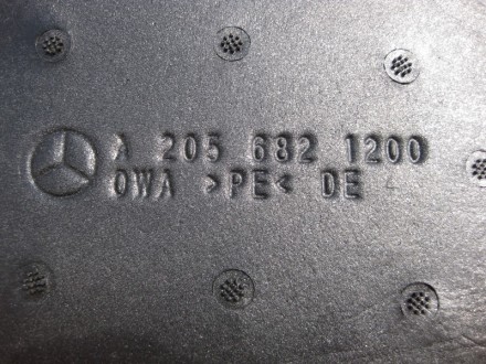 
Шумоизоляционная заглушка стойки A внизуA2056821200 Применяется:Mercedes Benz C. . фото 4