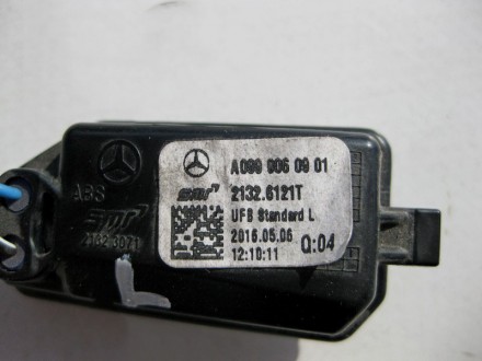 
Плафон внизу левого зеркалаA0999060901 Применяется:Mercedes Benz E-class (w213,. . фото 4
