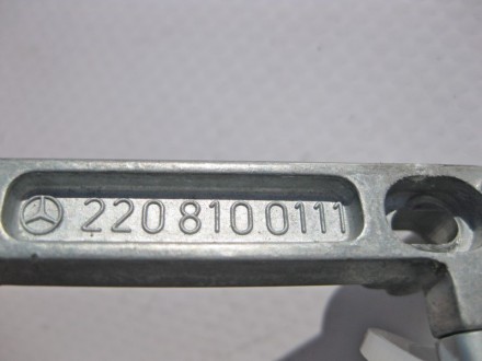 
Крепление - пластина салонного зеркалаA2208100111 Применяется:Mercedes Benz S-c. . фото 4