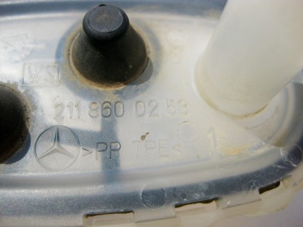 
Крышка бачка омывателя с клапаном A2118600253A2118600153 Применяется:Mercedes B. . фото 8