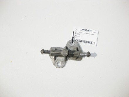 
Алюминиевый кронштейн резинового подвеса глушителя4B0253663E Применяется:Audi A. . фото 3