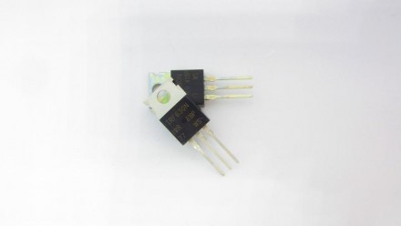  Полевой транзистор IRF630N MOSFET N-Ch 200V 9A TO220AB.. . фото 3