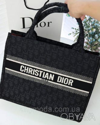 Отличная модная женская сумка Кристиан Диор в одно отделение с подкладкой внутри. . фото 1