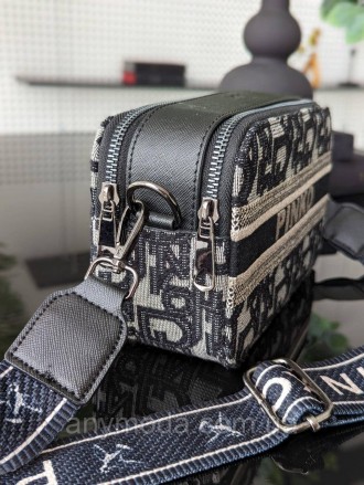Жіноча сумка Pinko ? Виготовлена з якісної екошкіри та текстилю, прикрашена фірм. . фото 3