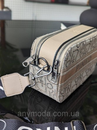 Жіноча сумка Pinko ? Виготовлена з якісної екошкіри та текстилю, прикрашена фірм. . фото 4