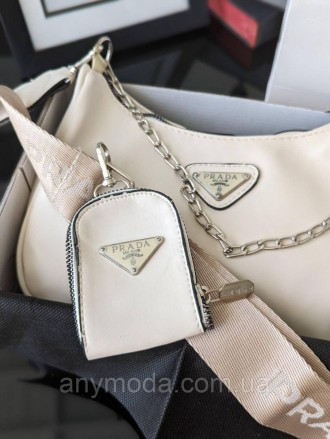 ✨Новинка ✨ 
Брендова жіноча сумка клатч Прада, досить містка та зручна, через пл. . фото 4
