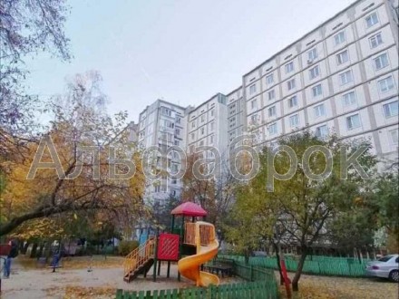 Продається простора 3-кімнатна квартира площею 75 м² в селищі Коцюбинське, розт. . фото 2
