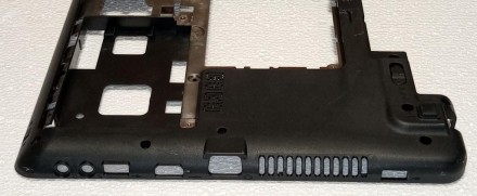Нижня частина корпуса (поддон) з ноутбука LENOVO Ideapad U550 60.4EC11.002

Ст. . фото 4