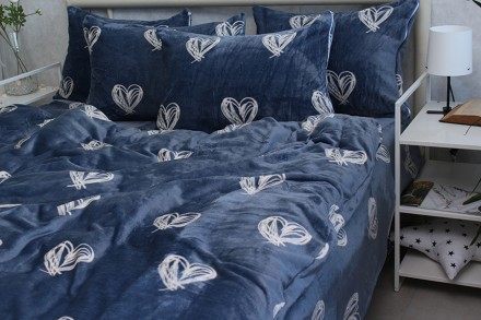 Семейный комплект постельного белья
Пододеяльник на молнии (2 шт) 150x215 смПрос. . фото 5