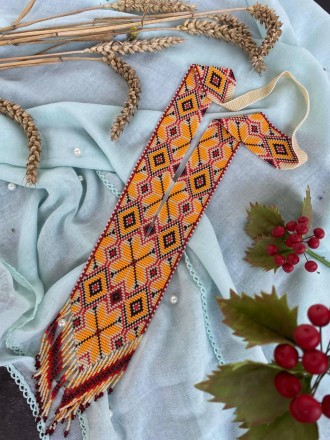Гердан – это национальное украинское украшение из бисера со сложным цветным, гео. . фото 3