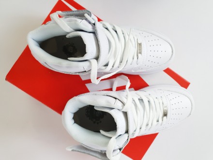 Високі кросівки жіночі білі Nike Air Force 1 Classic. Демісезонні кросівки чолов. . фото 7