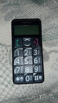 Необычный мобильный телефон из Германии

Размер 10,3 Х 5 см
Большие кнопки
Б. . фото 1