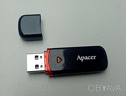 USB 32Gb — компактний електронний пам'яткий пристрій, який використовується для . . фото 1