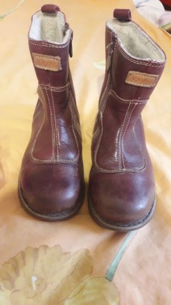 Продаю зимові шкіряні фірмові (kavat) чобітки на овчині для дівчинки. Зручні, те. . фото 2