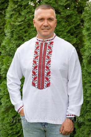 
Традиційна чоловіча біла вишиванка з червоним візерунком — національна українсь. . фото 3