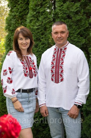 
Традиційна чоловіча біла вишиванка з червоним візерунком — національна українсь. . фото 2