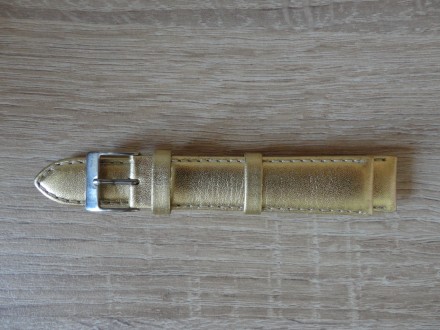 Ремешок для женских часов Bandco (золотистый)

Классное качество

Ширина 18 . . фото 2