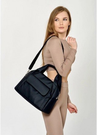 Стильна жіноча містка сумка виготовлена з якісної зносостійкої, сучасної штучної. . фото 2