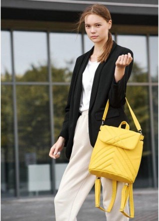 Стильний жовтий красивий рюкзак стьобаний шкіряний еко.
Виконаний зі зносостійко. . фото 9