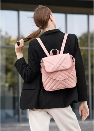 Стильний рожевий рюкзак колір пудра стьобаний шкіряний еко.
Виконаний зі зносост. . фото 11