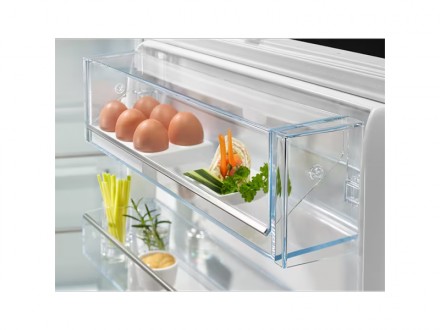 ИНФОРМАЦИЯ О ПРОДУКТЕ
Холодильник-морозильник 600 TwinTech® сохраняет сочность п. . фото 5