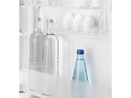 DynamicAir обеспечивает циркуляцию холодного воздуха по всему холодильнику и под. . фото 7