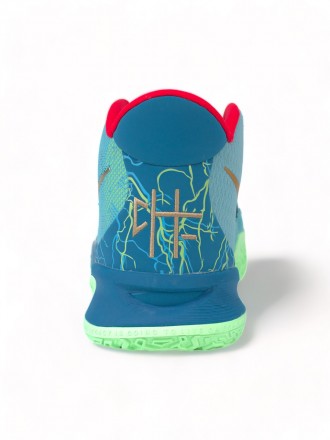 Баскетбольні кросівки Nike Kyrie 7 EP — це стильні та зручні кросівки, які ідеал. . фото 6