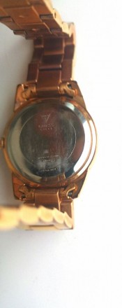 Продам часы женские GUESS практически в новом состоянии. Носились окуратны и бер. . фото 6