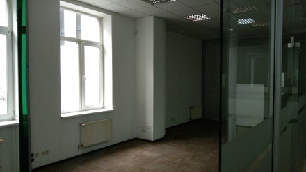 Аренда просторного офиса в центре Киева в Бизнес центре класса " В + " по адресу. Центр. фото 2