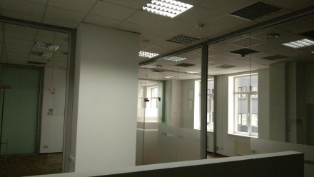 Аренда просторного офиса в центре Киева в Бизнес центре класса " В + " по адресу. Центр. фото 4
